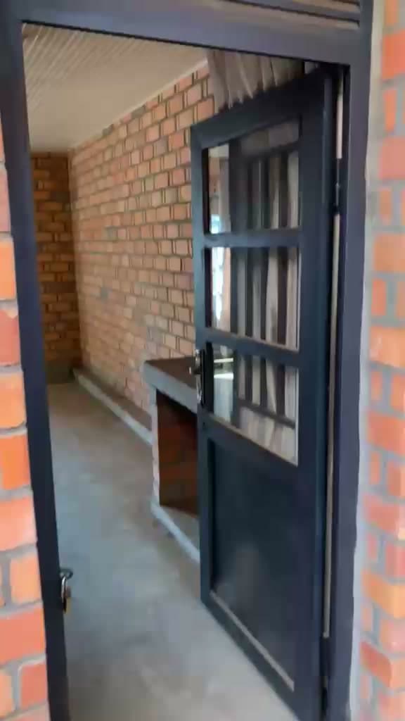 1 bedroom and livingroom